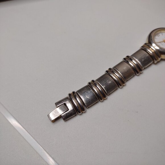 6.5 Inch Silver Tone Metal Gruen Watch With White Dial - Picture 5 of 13